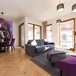 Daire Modernes Am Neumarkt