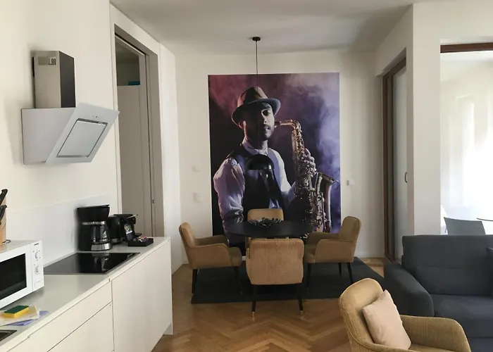 Modernes Am Neumarkt Апартаменты *